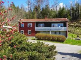 4 person holiday home in HÄLLEVADSHOLM-By Traum