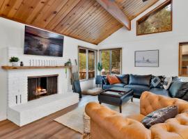 The Lost Compass- Hot Tub- Games- Walk To Lake or Marina, holiday rental in Big Bear Lake