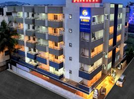Dzīvoklis Arra Suites kempegowda Airport Hotel pilsētā Devanhalli