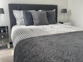 EXECUTIVE DOUBLE ROOM WITH EN-SUITE IN GUEST HOUSE CITY CENTRE r4, hotel v Lucembursku