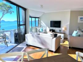 Viesnīca Tranquil Escape - Koala Hotspot - 2 Bed 2 Bath Apt Spectacular Sea Views pilsētā Soldžerspointa