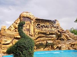 SAFARI CAMPING, hotel v destinaci Pombia