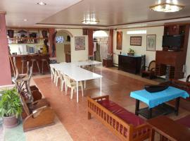 Casa de las Palmeras, pet-friendly hotel in Pansol