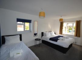 Wisteria 2 bed House - STAYSEEKERS