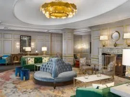 The Alexandrian Old Town Alexandria, Autograph Collection
