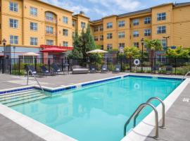 Residence Inn by Marriott Portland North, hotel di Portland