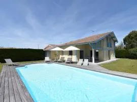 Square Leon Desclaux - Seignosse confortable villa contemporaine avec piscine