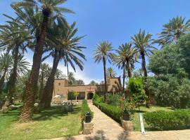 Maison d Hôte Ighrem โรงแรมในGoulmima