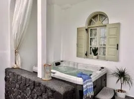 Luxury Vacation Villa Irene with private juccuzi