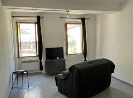 Joli appartement au coeur du village, hotel en Lorgues