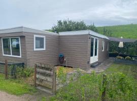 bungalow aan de thoolse kust, campsite in Poortvliet