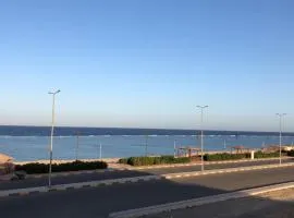 Typique appartement avec vue sur la Mer Rouge