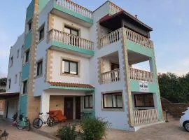 JOANNA SUNSET APTS Pomos