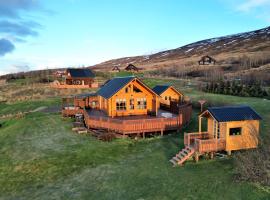 Eys Cabin, casa o chalet en Akureyri