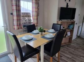 Holiday home in Dymchurch - New Beach Holiday Park, מלון עם חניה בדיימצ'רץ'