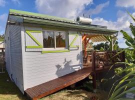 Bungalow de charme, hotel en Capesterre-Belle-Eau