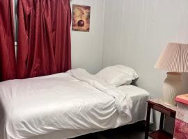 Shaligohomes @ 4425 E 6th Ave