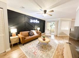 The Cozy Bohemian in Mid-City!, vacation rental in Huntsville