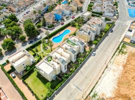 Luxury Apt, Beach, Pool open 365 days, Near Javea & Denia, üdülőközpont El Vergerben