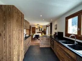 Chalet La Clusaz, 5 pièces, 9 personnes - FR-1-437-103