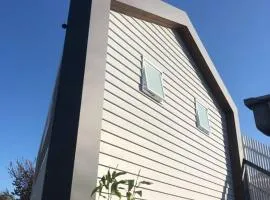 Limeburners Loft Geelong - Walk to CBD Waterfront Hospitals