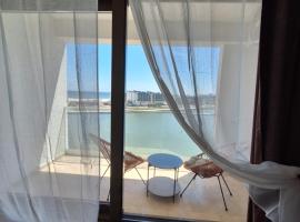 Emmaia Sunrise Luxury Appartment, hotel de luxe a Eforie Nord
