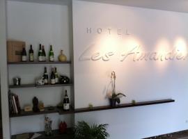 Hotel Les Amandiers, hotelli kohteessa Tournon-sur-Rhône