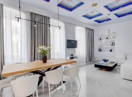 White Loft Syros，位于埃尔莫波利斯的带热水浴缸的酒店