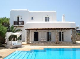 Dreamy Boho 5bed Villa with Pool and Ocean View, villa en Mykonos