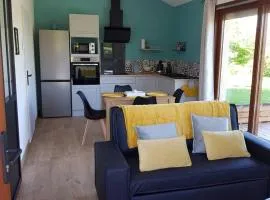 studio avec terrasse au calme