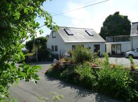 Gwyndaf Holiday Cottage, hotelli kohteessa Llangoed