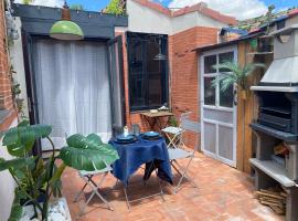 Casa Rural Alfoz, -Tiny house- con patio privado y barbacoa, hotelli kohteessa Velliza