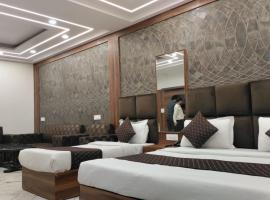 HOTEL SINGH CONTINETAL, hotel a Karol Bagh piac környékén Újdelhiben