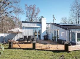 8 person holiday home in Nex, holiday home in Neksø