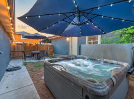 Private Hot tub3BD2BA 2 miles to SA river walk, hotel i Dearing