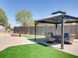 Prescott Vacation Rental with Putting Green and Grill!, hotell i Prescott
