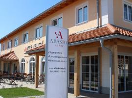 Abasto Hotel & Spa Maisach, hotel with parking in Maisach