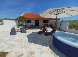 Holiday House Jolini Dvori