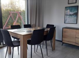 Apartament Pod Bocianami, hotel in Żelistrzewo