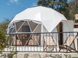 Luz de Luna Glamping, hotel v destinaci Pueblo Nuevo
