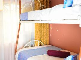 Cozy 2 bedroom in a family home, hotel i Nakuru