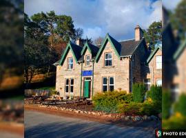 Strathardle Lodge, hotelli kohteessa Kirkmichael