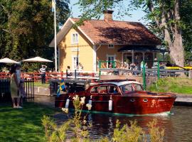 Hajstorp Slusscafé & Vandrarhem, viešbutis mieste Tereboda