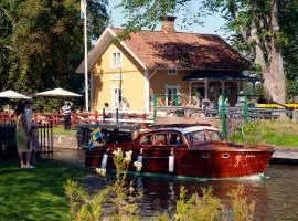 Hajstorp Slusscafé & Vandrarhem