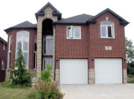 Hotel/Home, holiday rental in Windsor