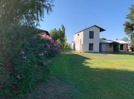 Gran Pocito Chalet, cabin in San Juan