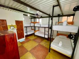 Hostal Inn 2, hotel a Flores