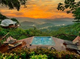 Trekker Glamping - EcoLodge Boutique, hotell i Minca