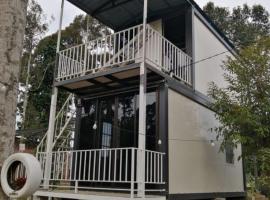 CABIN SARAWAK D'RUMAH BONDA RIVER VIEW Kuala Kangsar, hotell i Kampong Senawar