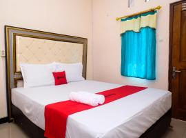 RedDoorz Syariah near Flyover Palur, hotel in Karanganyar